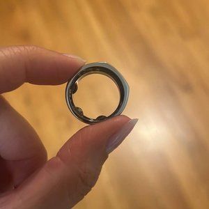 Oura | Wearables | Oura Ring Silver Size 7 | Poshmark